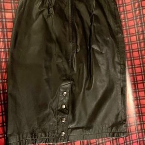 G-III Vintage Black Leather Skirt (N)